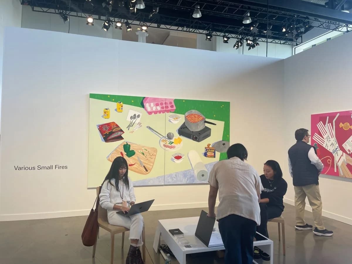 The Best Booths at Independent New York, From Monumental Paintings to Tender Photographs
