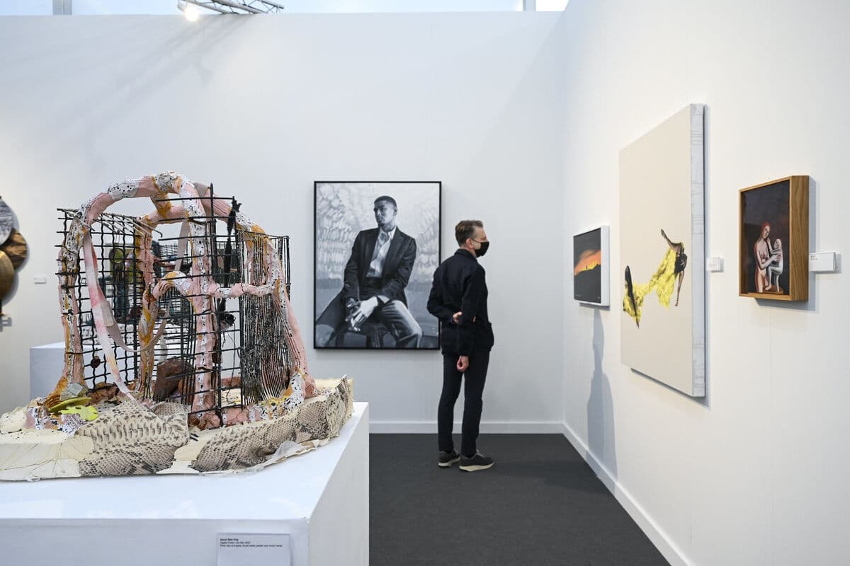 Artsy lists VSF in "The 10 Best Booths at Frieze Los Angeles 2022"
